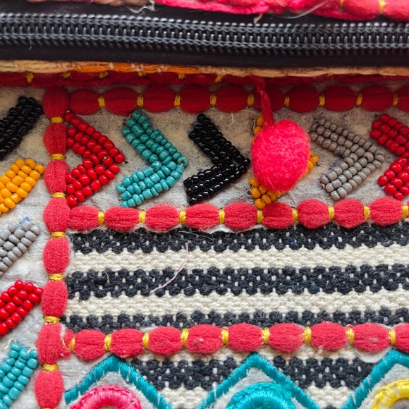 A very beautiful jute clutch with chain - Picture 3 of 5
